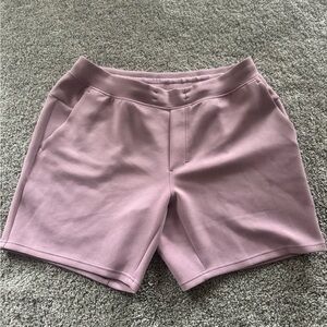 Lululemon Athletica smooth spacer short 7 inch size extra large